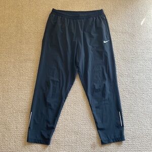 SOLD‼️ NIKE tapered training pants